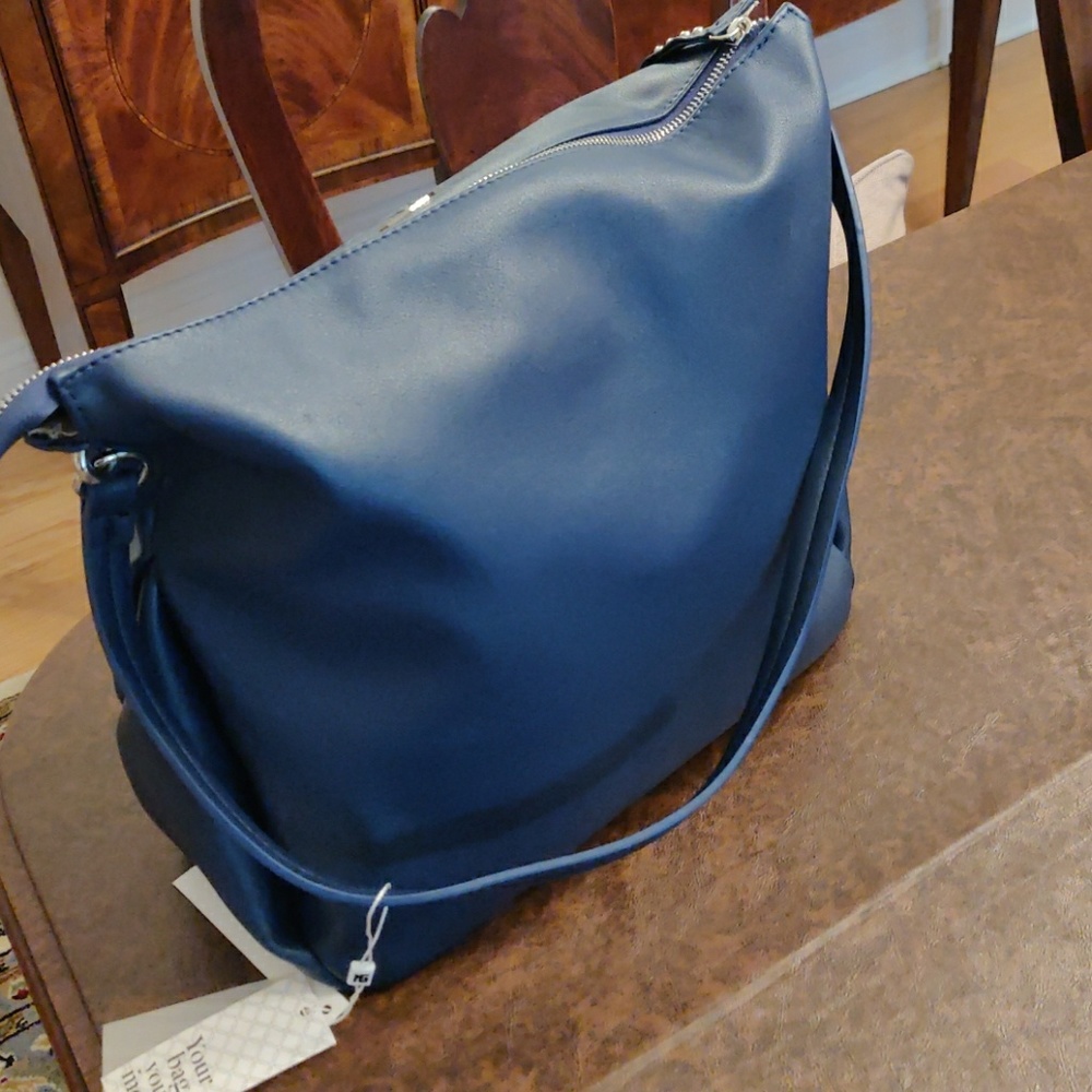 Bag - Picture 2 of 5